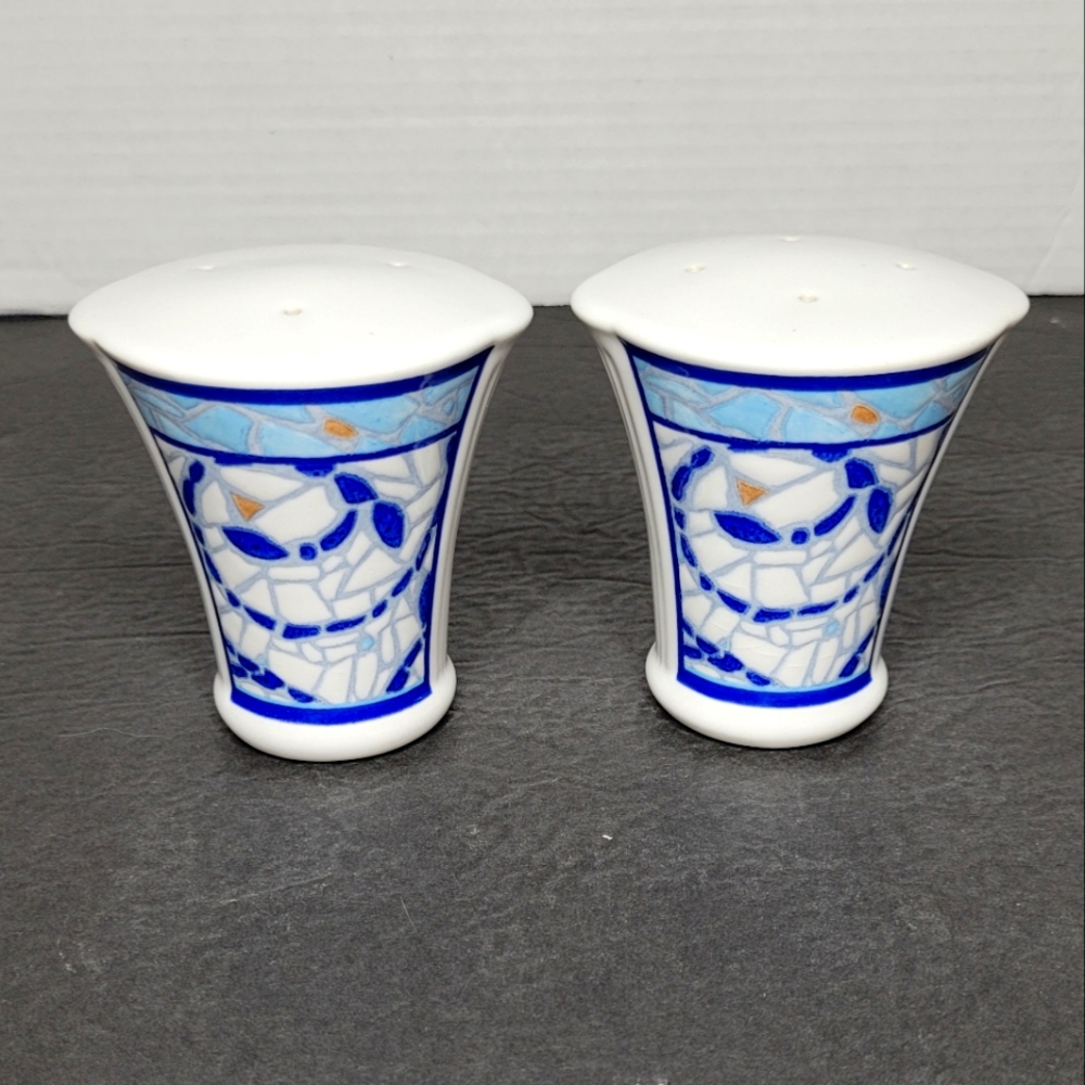 Pfaltzgraff Monaco Collection Blue White Mosaic Salt and Pepper Set